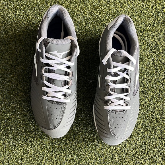 New in box Mizuno US women’s 6 gray 9 Spike Swift softball shoe - Picture 3 of 12